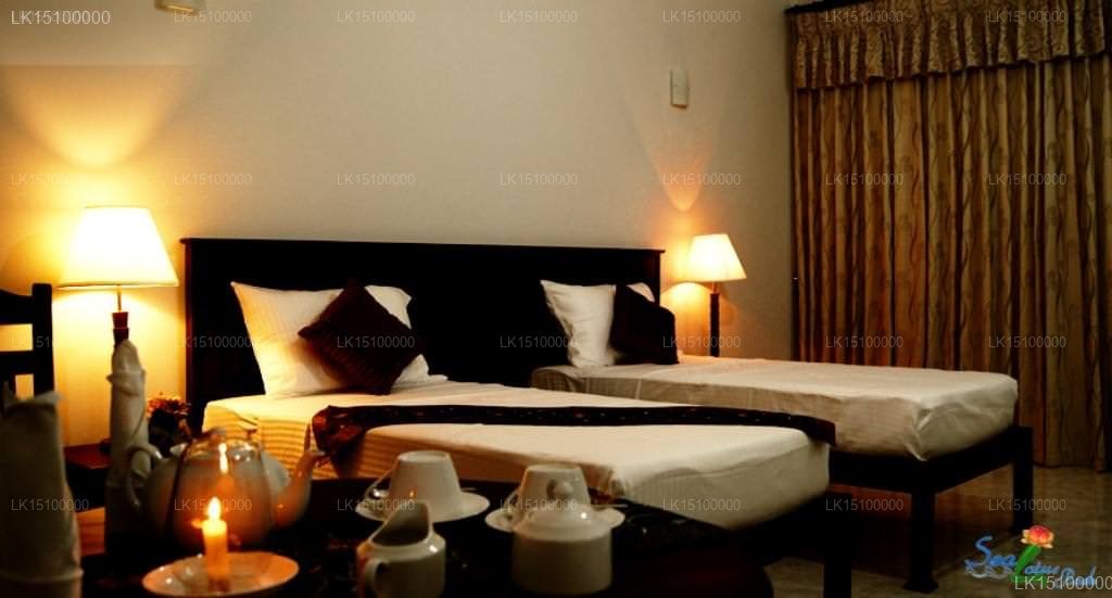 Sea Lotus Park Hotel