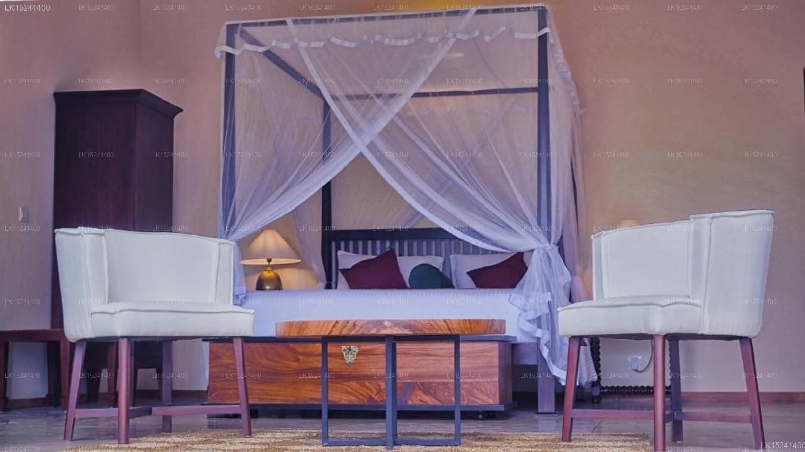 Kings Pavilion Luxury Hotel