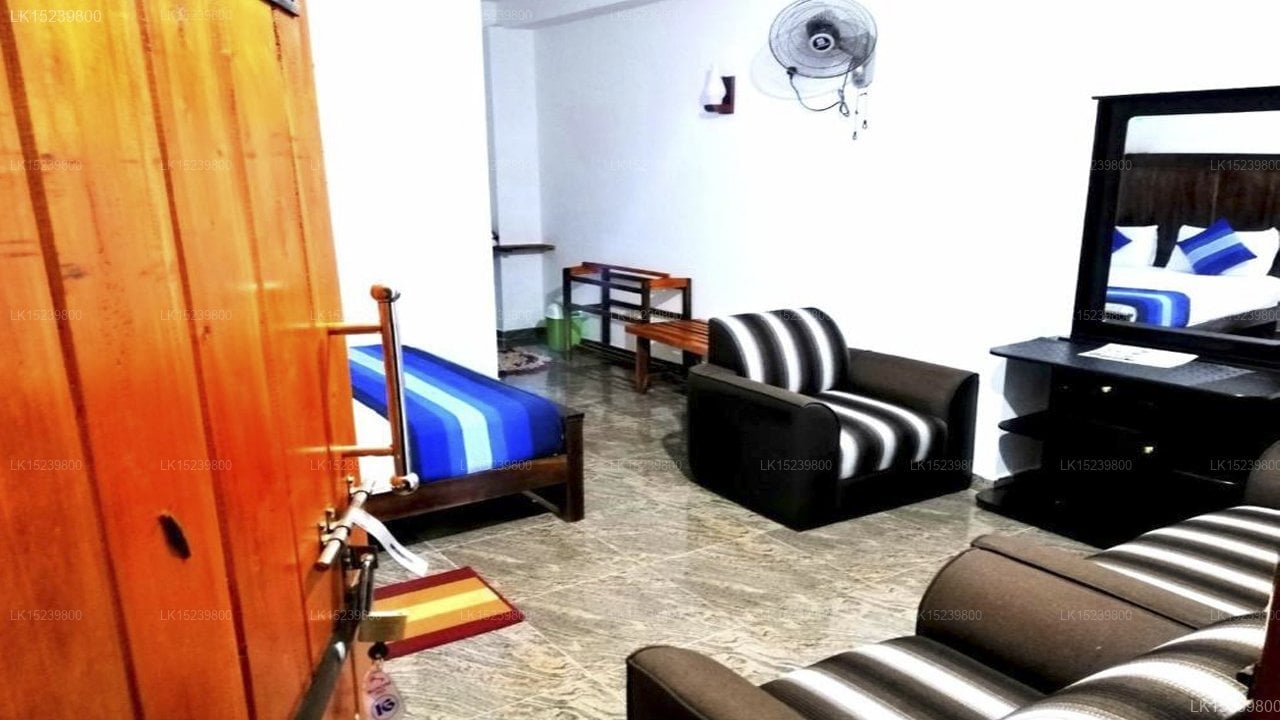 Ella Infinity View