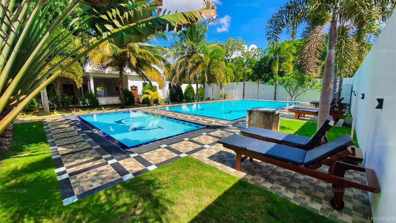 Peacock Reach Hotel