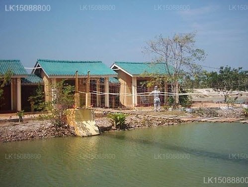 Taniya Hotel