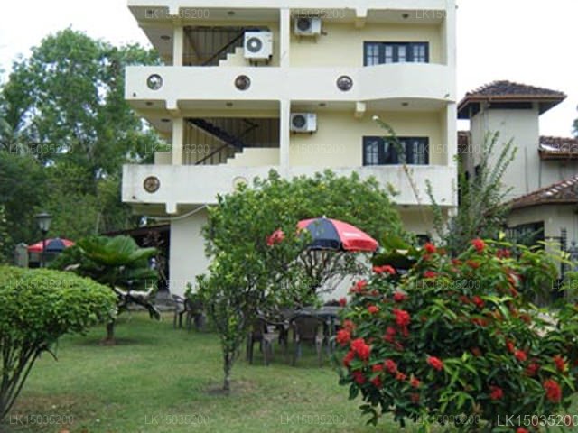 Hotel Randiya