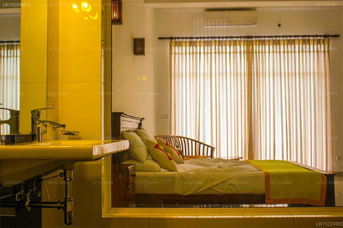 Hotel Sun & Moon