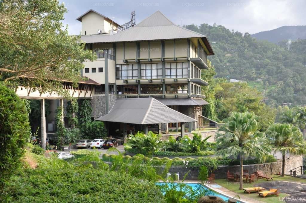 Earl's Regency