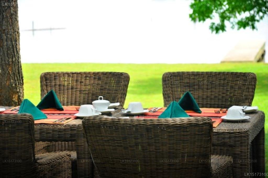 Roman Lake Ayurveda Resort