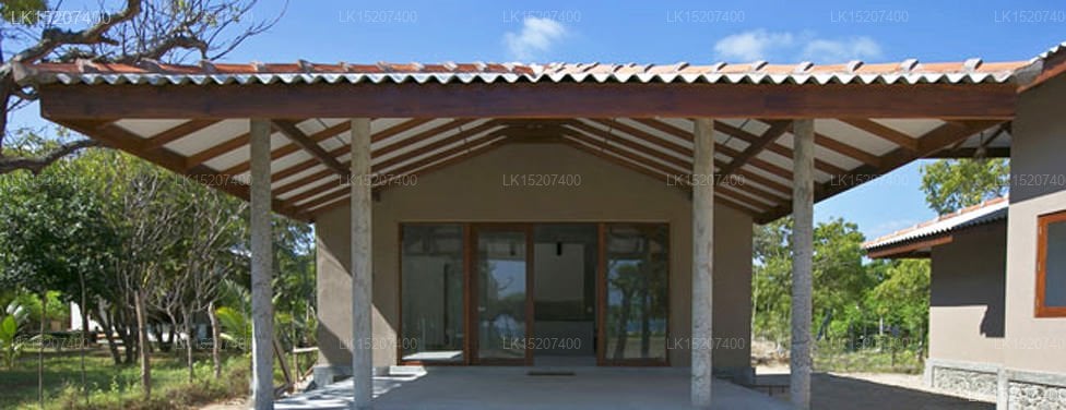Nagenahira Beach Villa