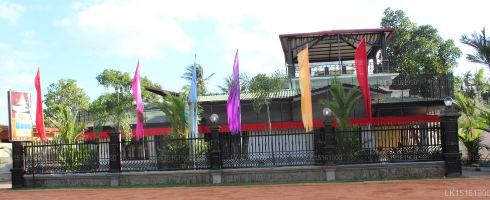 Grand Crown Hotel