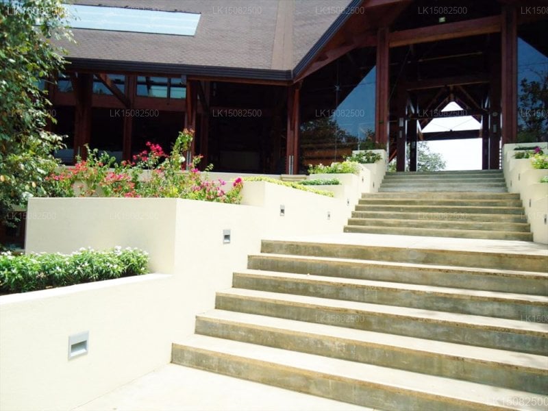 The Paradise Resort & Spa