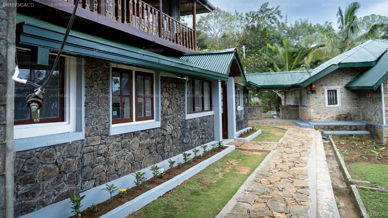 KALLY CAVE ECO LODGE