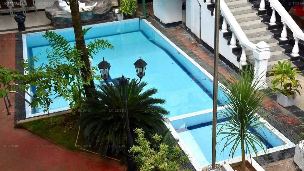 Grand Regency Hotel