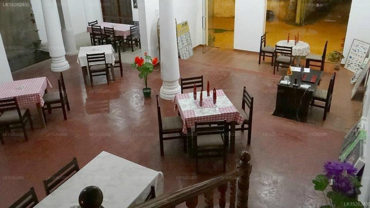 Negombo Travellers Inn
