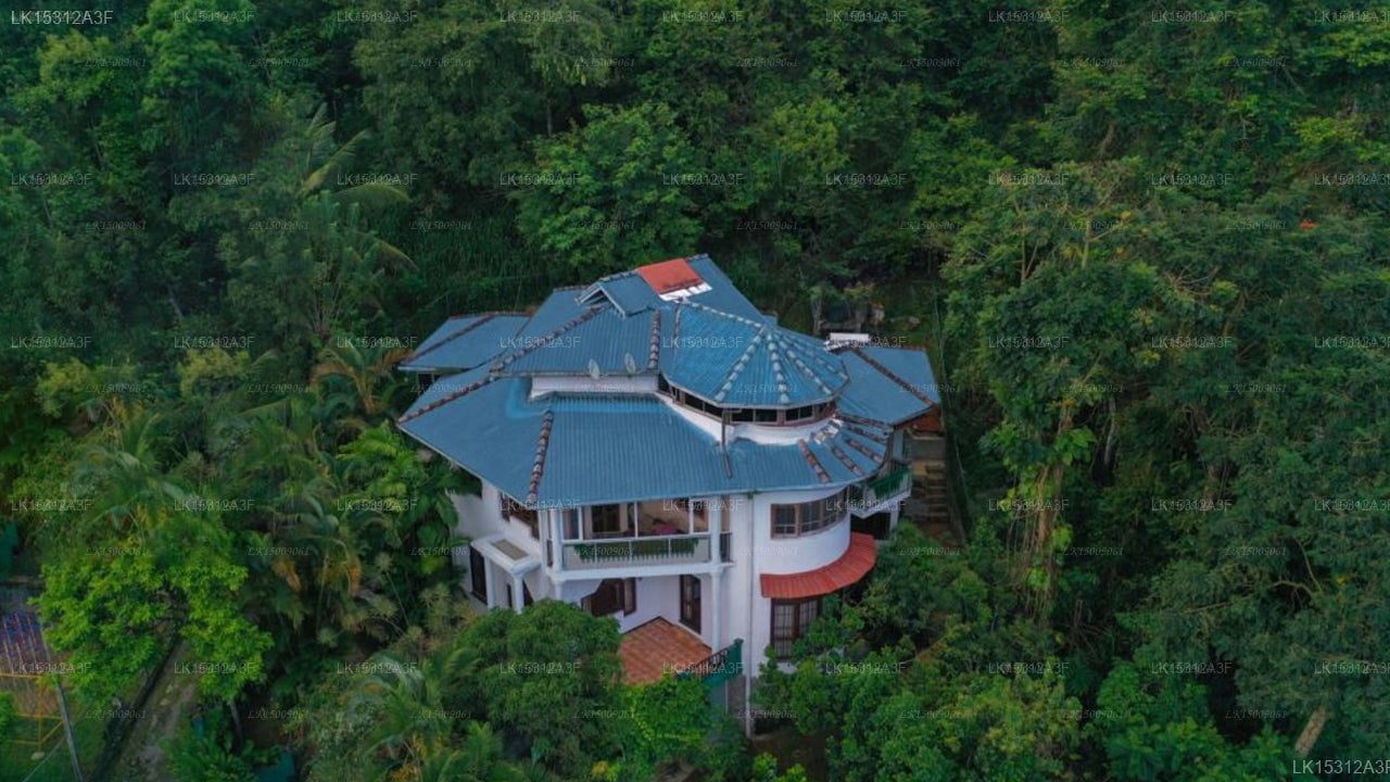 Kandy Riverside Villa