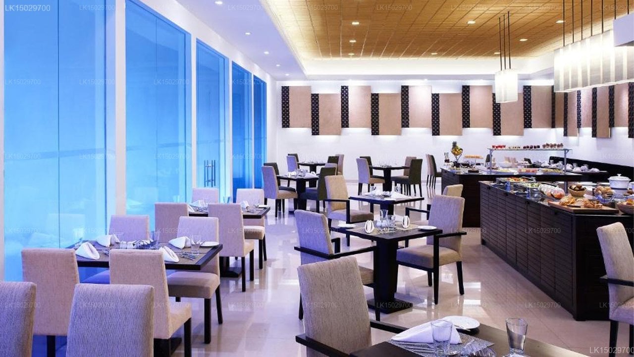 Gateway Airport Garden Hotel