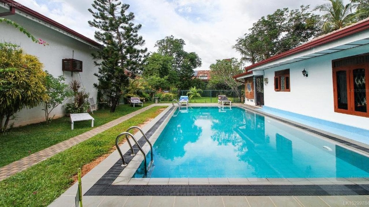 Lioni Holidays Villa