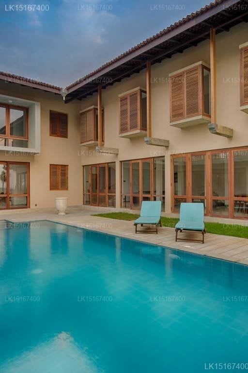Villa 700