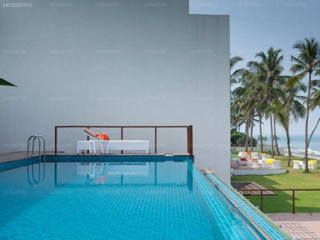 Reefs Edge Resort