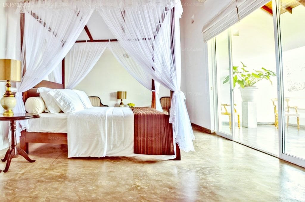 The Lagoon Villa