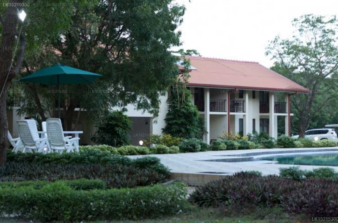 Chenra Hotel, Kataragama