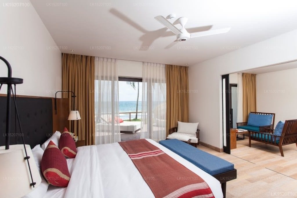 Reefs Edge Resort
