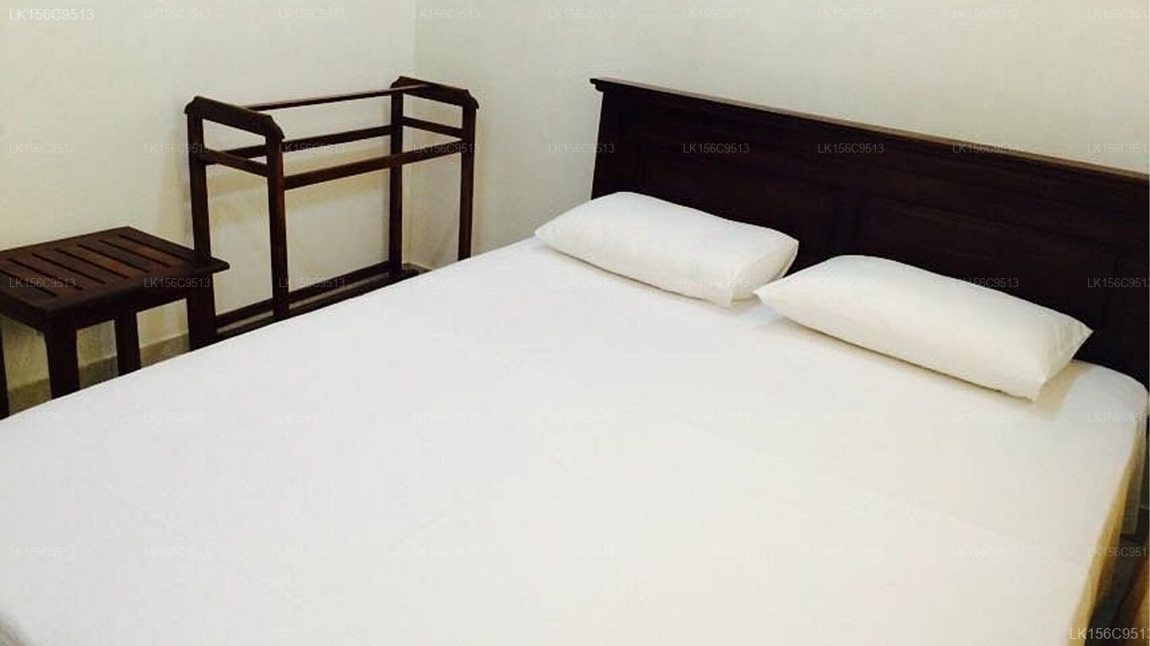 Sleep cheap hostel