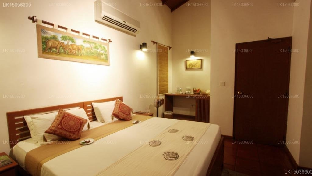 Hotel Elephant Reach