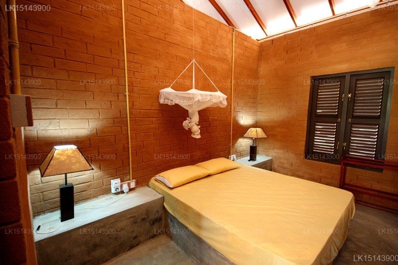 Tissa Bungalow