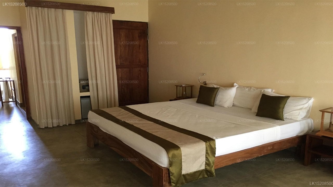Giman Free Beach Resort