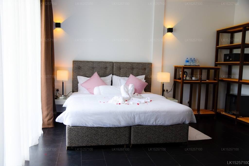 South Beach Villa@69