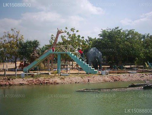 Taniya Hotel