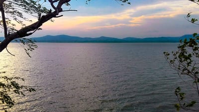 Minneriya Lake